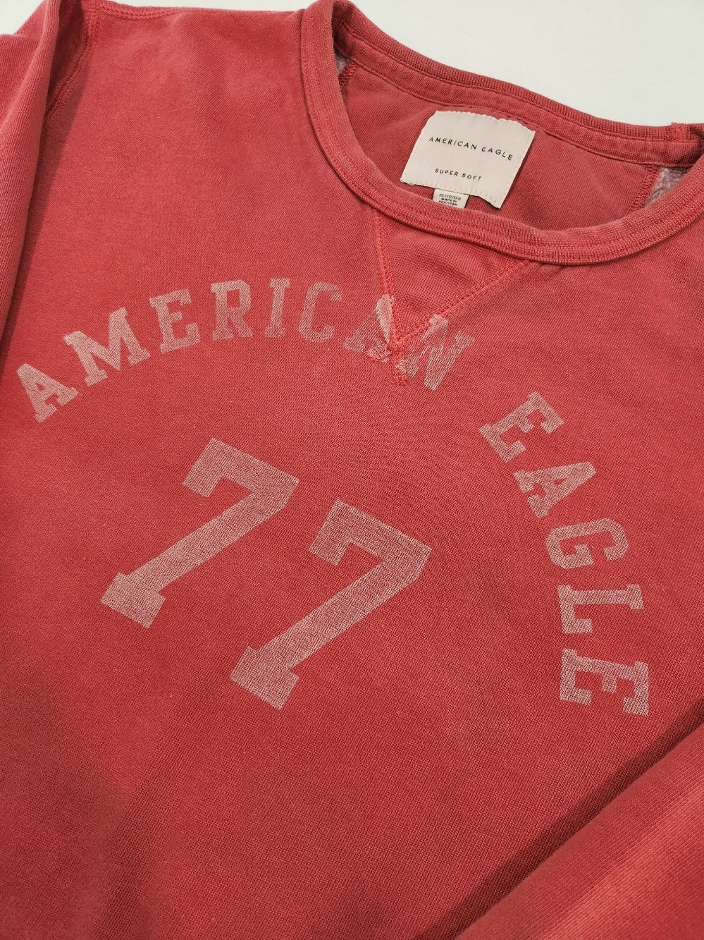 American Eagle Men's Red Graphic Print Pullover Sweatshirt Crew Neck XL